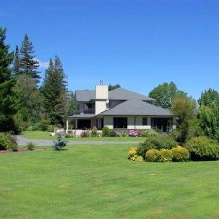 Tui Lodge Турангі Екстер'єр фото